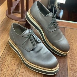 Vince | Satin Platform Sneakers Gray White 36.5